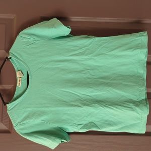 Woman's short sleeve shirt